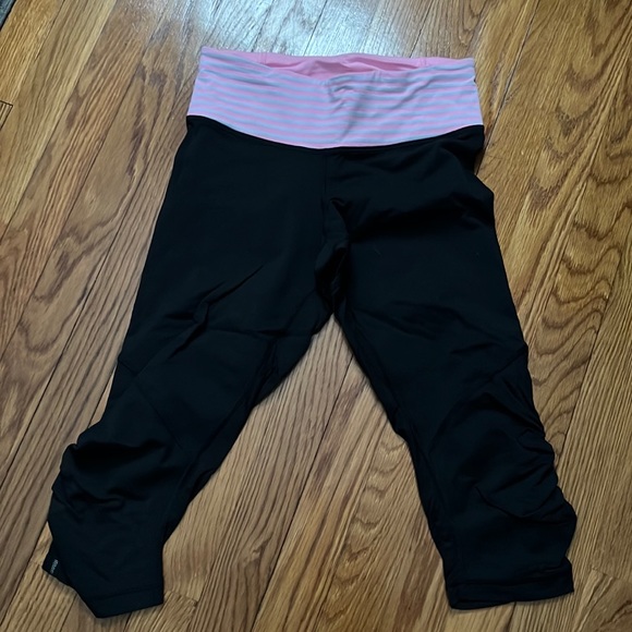 Lululemon crop 17” leggings sz 6 - Picture 1 of 7